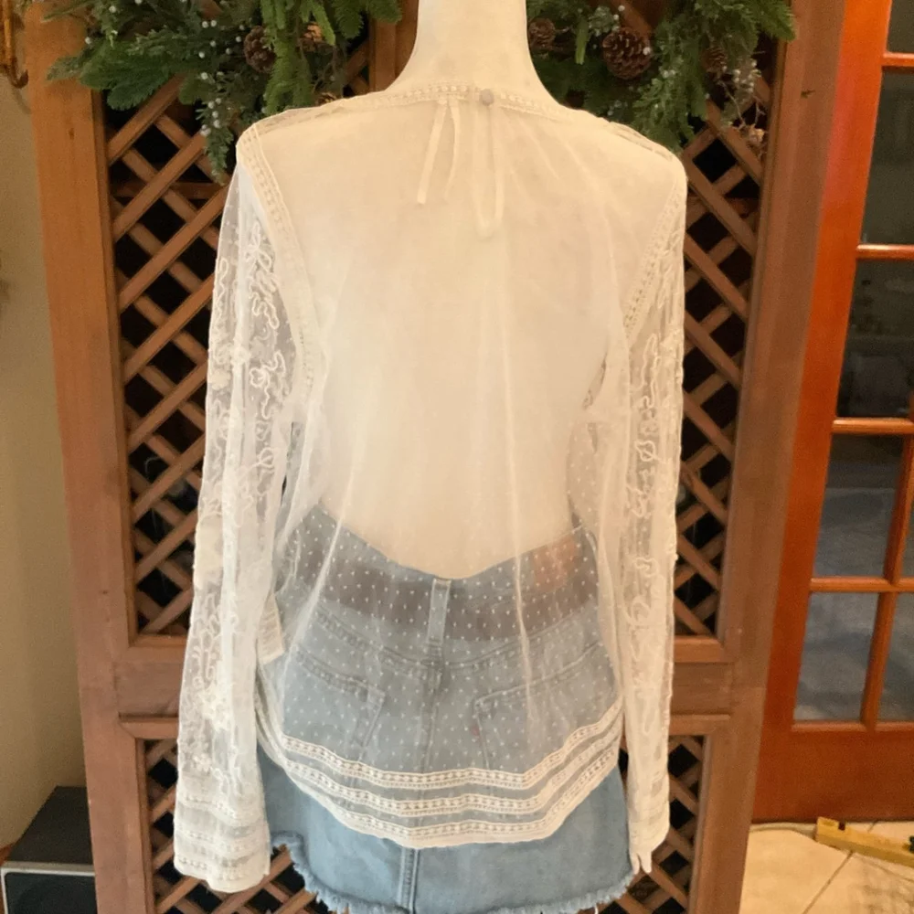 Anthropologie Boho Coquette Festival Whimpsy Mesh Applique Large Top